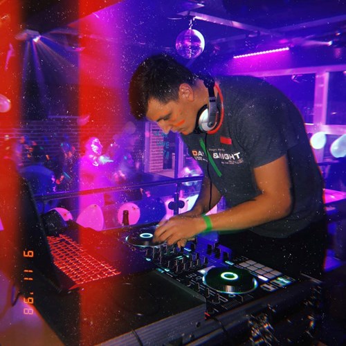 dj Raduu